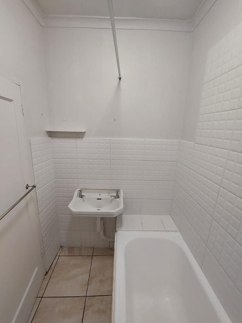 To Let 1 Bedroom Property for Rent in Mowbray Western Cape